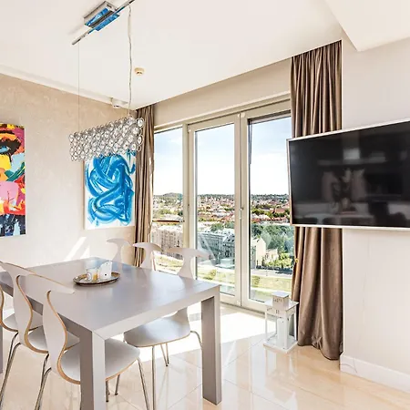 Cohost I Luxury City, River Views I W-100m2 Living Space & Terrace I Garage Parking * וילנה