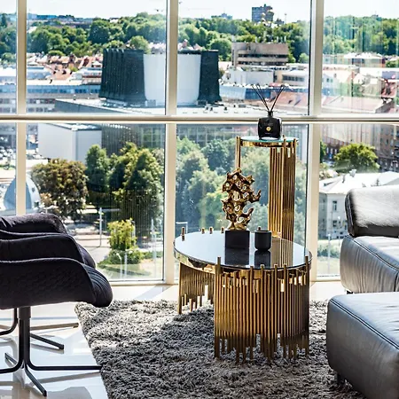 Cohost I Luxury City, River Views I W-100m2 Living Space & Terrace I Garage Parking