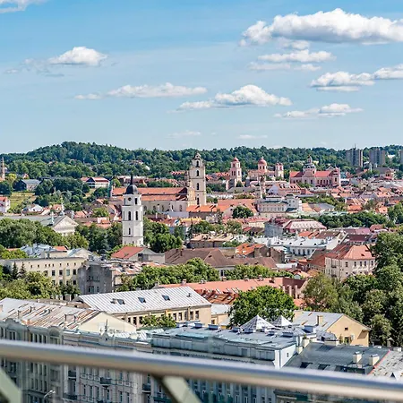 Apartment Cohost I Luxury City, River Views I W-100m2 Living Space & Terrace I Garage Parking *