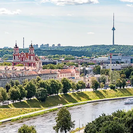 Cohost I Luxury City, River Views I W-100m2 Living Space & Terrace I Garage Parking *