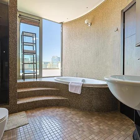 Cohost I Luxury City, River Views I W-100m2 Living Space & Terrace I Garage Parking *