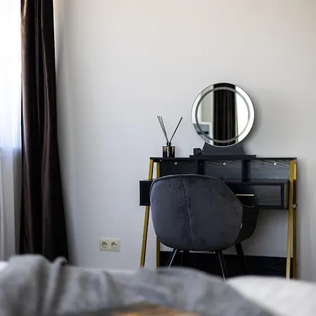 Apartment Cohost I Luxury City, River Views I W-100m2 Living Space & Terrace I Garage Parking Vilnius