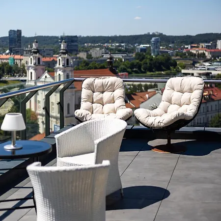 Cohost I Luxury City, River Views I W-100m2 Living Space & Terrace I Garage Parking
