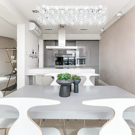 شقة Cohost I Luxury City, River Views I W-100m2 Living Space & Terrace I Garage Parking *