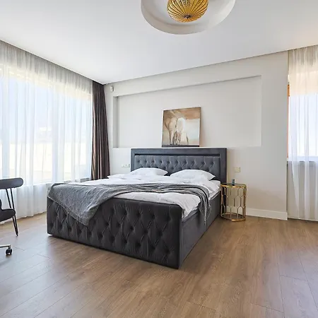 شقة Cohost I Luxury City, River Views I W-100m2 Living Space & Terrace I Garage Parking *