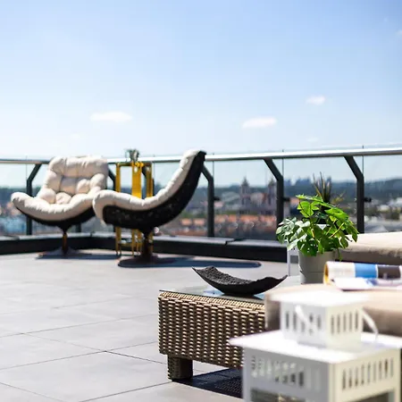 شقة Cohost I Luxury City, River Views I W-100m2 Living Space & Terrace I Garage Parking فيلنيوس